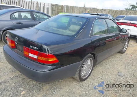 1997 Lexus Es 300 из США, поврежденный, VIN JT8BF22G8V0016367